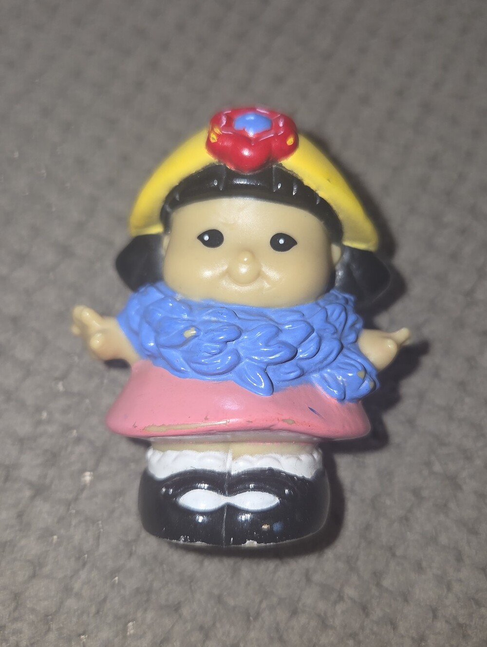 Fisher Price Little People Easter Tea Party Asian Girl Sonya Boa Hat